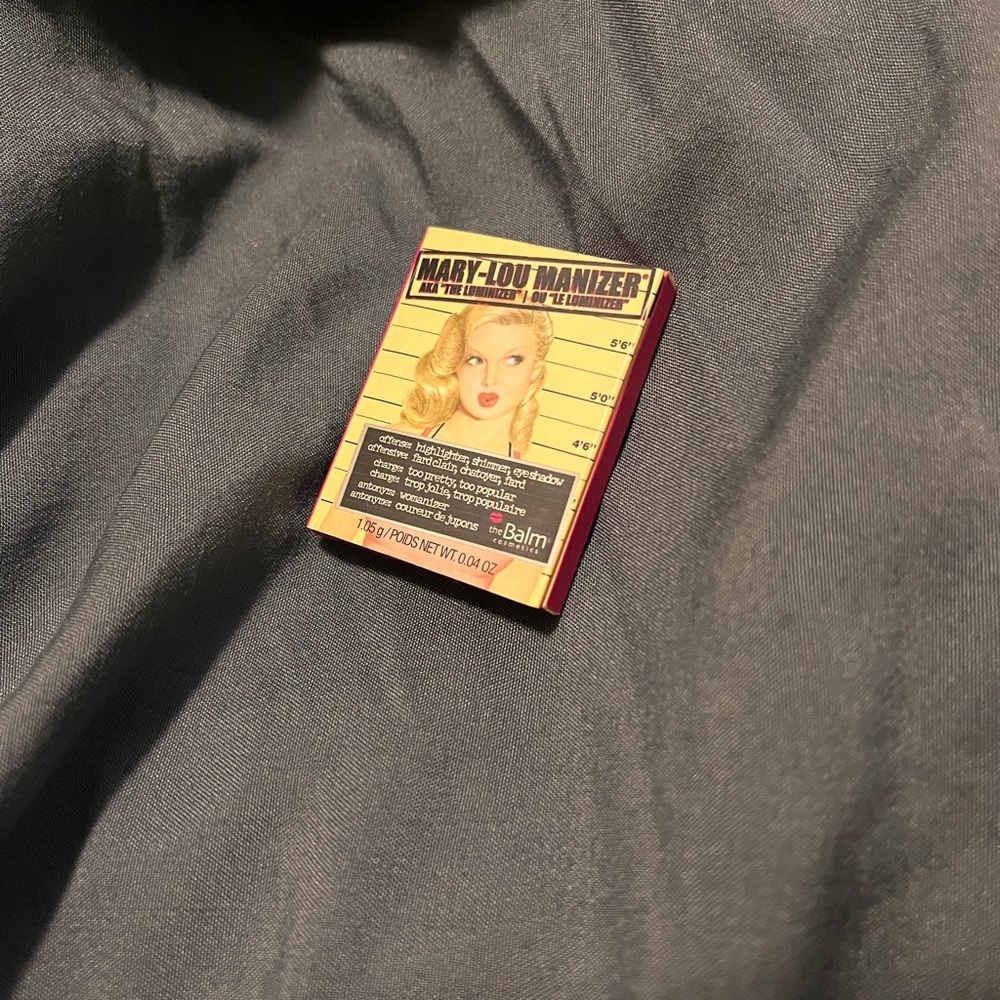 theBalm Mary-Lou Manizer Shimmering Highlighter